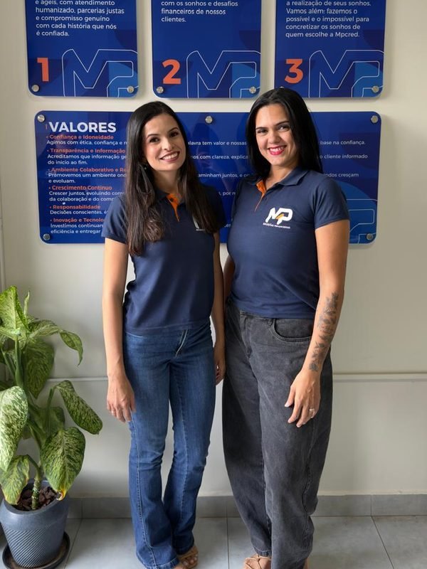 Equipe da MP Cred na loja de Itumbiara